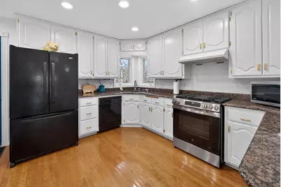 30620 Akerson Street, Lindstrom, MN 55045 - Photo 9