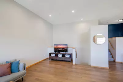 2826 Clover Ridge Drive #3203, Chaska, MN 55318 - Photo 7