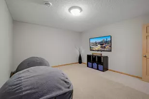 2826 Clover Ridge Dr, Chaska, MN 55318 - Photo 17