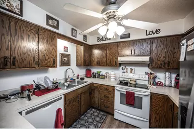 1142 Cheery Lane NE, Columbia Heights, MN 55421 - Photo 37