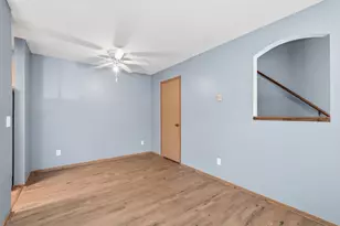 14 E 13th St, Waconia, MN 55387 - Photo 7