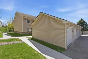14 E 13th St, Waconia, MN 55387 - Photo 21