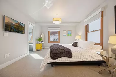 747 Kenwood Parkway, Minneapolis, MN 55403 - Photo 29