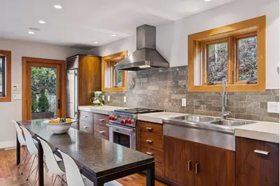 747 Kenwood Parkway, Minneapolis, MN 55403 - Photo 23