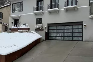 747 Kenwood Pkwy, Minneapolis, MN 55403 - Photo 53