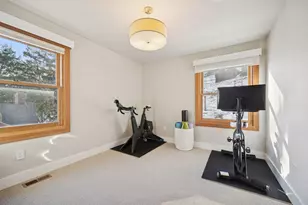 747 Kenwood Pkwy, Minneapolis, MN 55403 - Photo 33