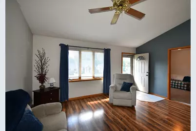 1055 S Main Street, Zumbrota, MN 55992 - Photo 7