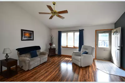 1055 S Main Street, Zumbrota, MN 55992 - Photo 7