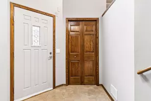 7476 Cahill Rd, Edina, MN 55439 - Photo 3