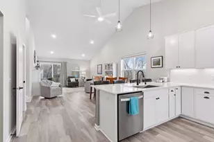 1460 Raymond Dr, Waconia, MN 55387 - Photo 5