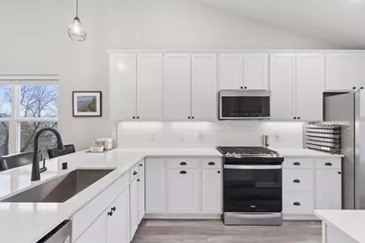 1460 Raymond Drive, Waconia, MN 55387 - Photo 7