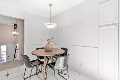 1056 Brooks Avenue W, Roseville, MN 55113 - Photo 25