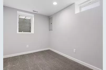 3439 Lee Avenue N, Crystal, MN 55422 - Photo 9