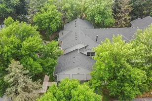 18669 Clear View Ct, Minnetonka, MN 55345 - Photo 33