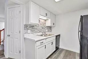 18669 Clear View Ct, Minnetonka, MN 55345 - Photo 19