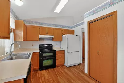 3714 10th Avenue SW, Rochester, MN 55902 - Photo 11