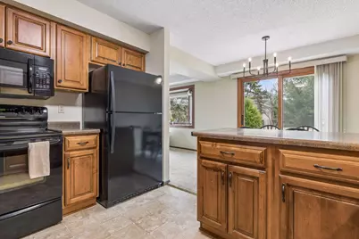 8425 W 97th Street, Bloomington, MN 55438 - Photo 17