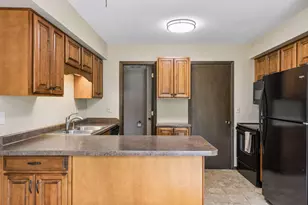 8425 W 97th St, Bloomington, MN 55438 - Photo 13