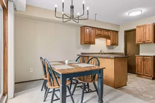 8425 W 97th St, Bloomington, MN 55438 - Photo 11