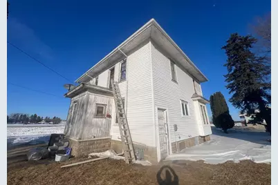 317 Locust Street N, Mabel, MN 55954 - Photo 7