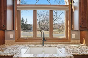 4136 Prairie Ridge Rd, Eagan, MN 55123 - Photo 9