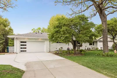 16300 Highwood Drive, Minnetonka, MN 55345 - Photo 3