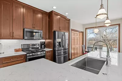 4134 Oakbrooke Trail, Eagan, MN 55122 - Photo 9