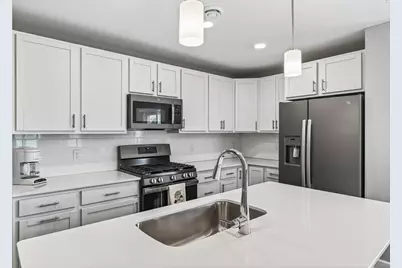 11010 Yalta Street NE #E, Blaine, MN 55449 - Photo 9