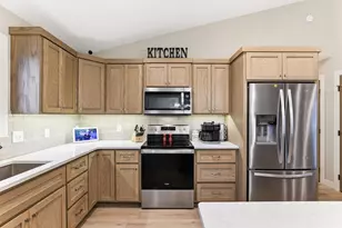 310 Falcon Run, Eagle Lake, MN 56024 - Photo 13