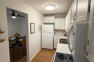 10311 Cedar Lake Rd, Hopkins, MN 55305 - Photo 7