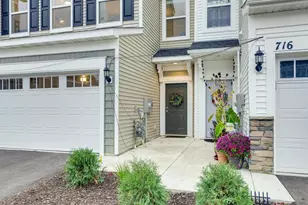 718 Maggie Way, Chanhassen, MN 55317 - Photo 7