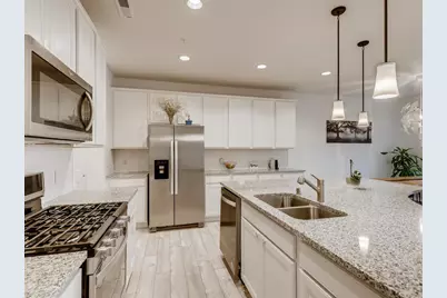 718 Maggie Way, Chanhassen, MN 55317 - Photo 13