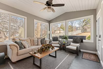 1122 Foxcroft Lane SW, Rochester, MN 55902 - Photo 15