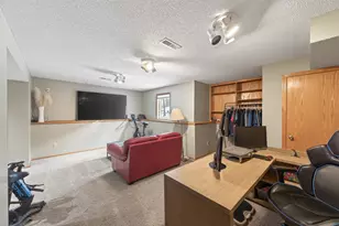 14825 39th Ave N, Plymouth, MN 55446 - Photo 33