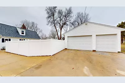 2021 Bridge Avenue, Albert Lea, MN 56007 - Photo 39