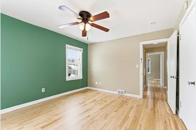 301 E 40th Street, Minneapolis, MN 55409 - Photo 17