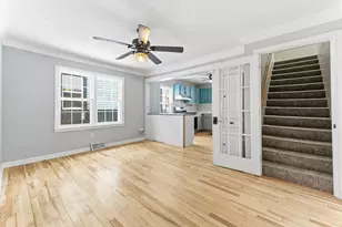 301 E 40th St, Minneapolis, MN 55409 - Photo 7