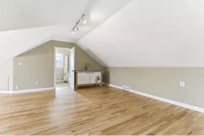 301 E 40th Street, Minneapolis, MN 55409 - Photo 19