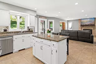 4110 Minnesota Ln N, Plymouth, MN 55446 - Photo 5
