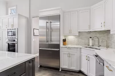 423 River Street, Minneapolis, MN 55401 - Photo 15