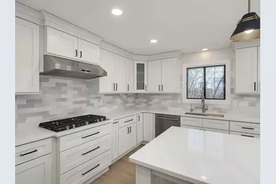 7783 Kingsview Lane N, Maple Grove, MN 55311 - Photo 7