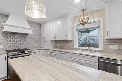 1108 Quebec Avenue N, Golden Valley, MN 55427 - Photo 15