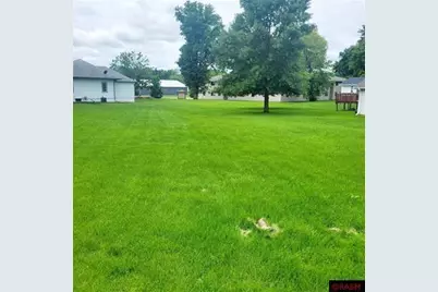 210 Reed Street S, Waterville, MN 56096 - Photo 3