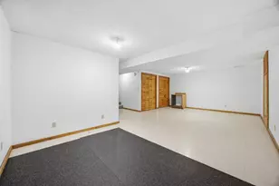 318 Dale Ave, Moorhead, MN 56560 - Photo 33