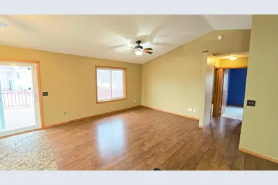 40566 Golden Avenue, North Branch, MN 55056 - Photo 9