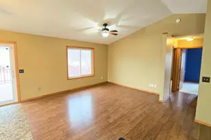 40566 Golden Ave, North Branch, MN 55056 - Photo 9