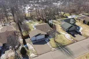 10453 61st St NE, Albertville, MN 55301 - Photo 3