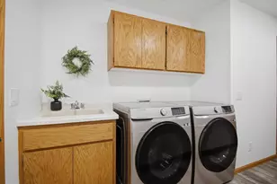 1437 Nottingham Dr, Owatonna, MN 55060 - Photo 27