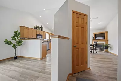 1437 Nottingham Drive, Owatonna, MN 55060 - Photo 3