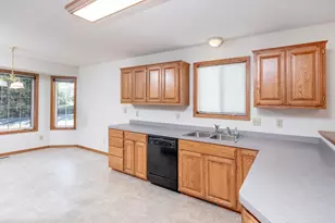 1630 Mackubin St, Saint Paul, MN 55117 - Photo 9